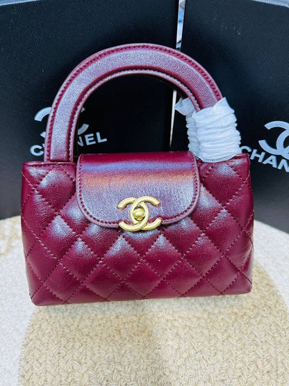 Chanel
95 dhs🪙🖤

with box
🎁🎁🎁

Zain132
♥️♥️♥️