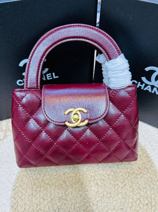 Chanel
95 dhs🪙🖤

with box
🎁🎁🎁

Zain132
♥️♥️♥️