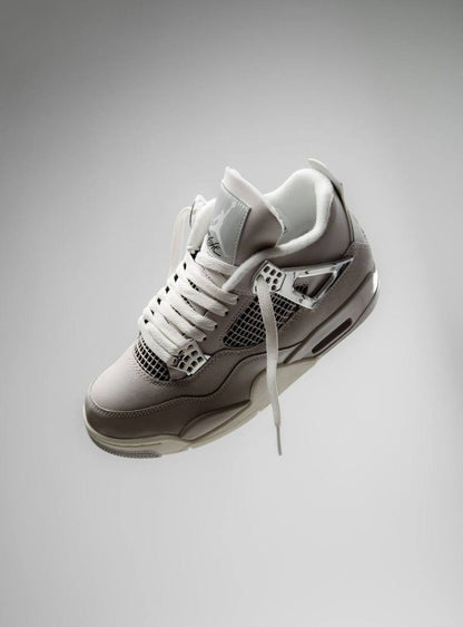 Jordan 4 Retro ‘Frozen Moments’🤍
36-45 AVAILABLE🤩
180 dhs✅

Zain242
♥️♥️♥️
