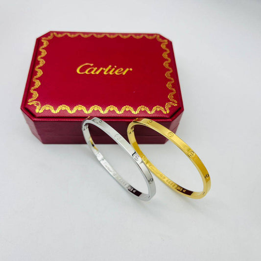 Cartier classic stainless steel bangle without stone. 

30 dhs❣️

Zain243
♥️♥️♥️