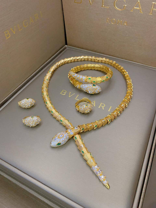 BVLGARI SUPER MASTER
NECKLACE
 BANGLE
 EARRING 
RING
 700 DHS💓 
WITH MASTER BOX AND PAPER BAG CARD 
800 dhs💓

Zain89
♥️♥️♥️