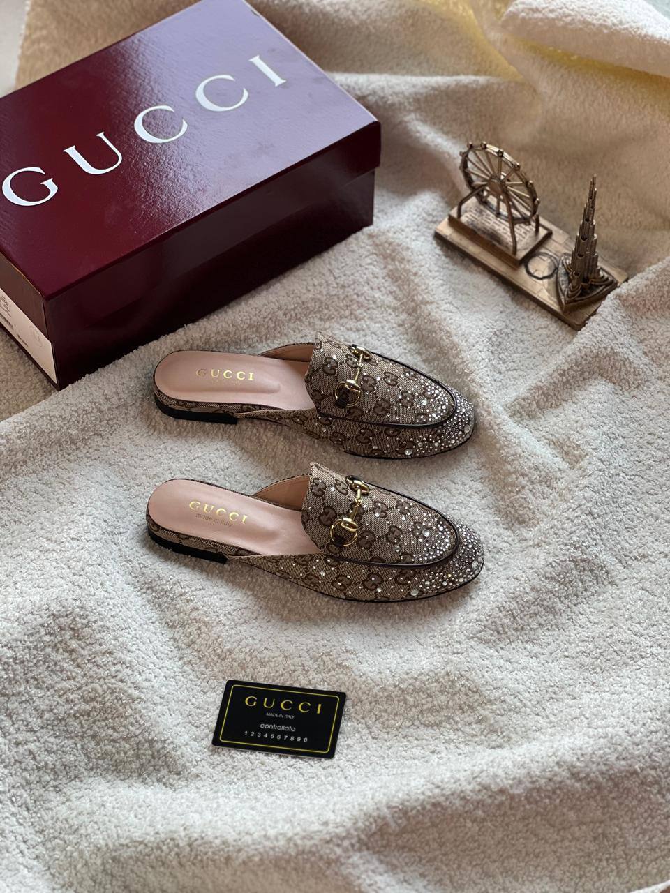 New. Gucci shoes 

   Size  .  36.  to 41

115 dhs🪙💚

Zain80
♥️♥️♥️