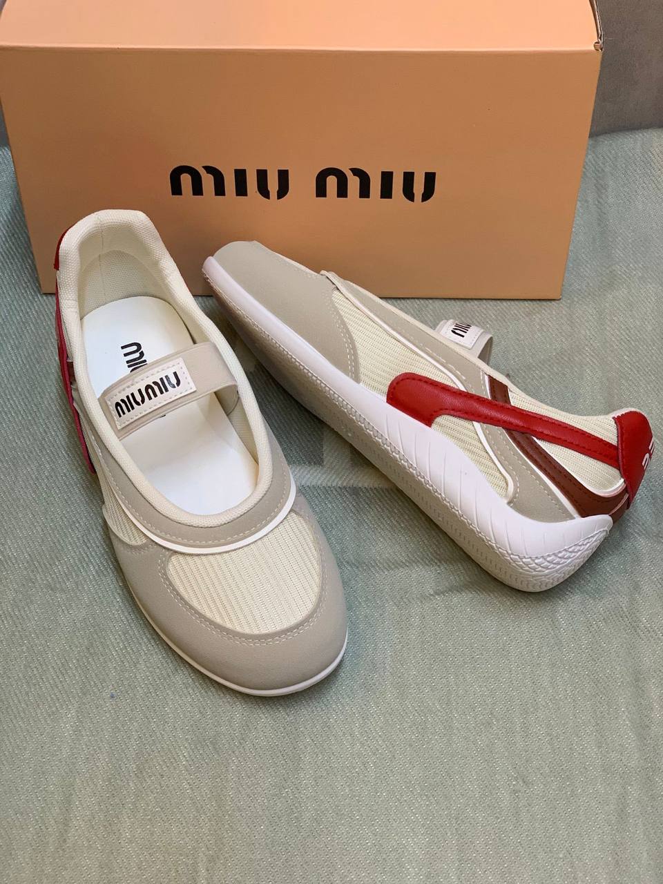New Shoes Arrived 
MIU MIU Master quality 
 Size 36-41 available 
190 dhs✅

Zain88
♥️♥️♥️
