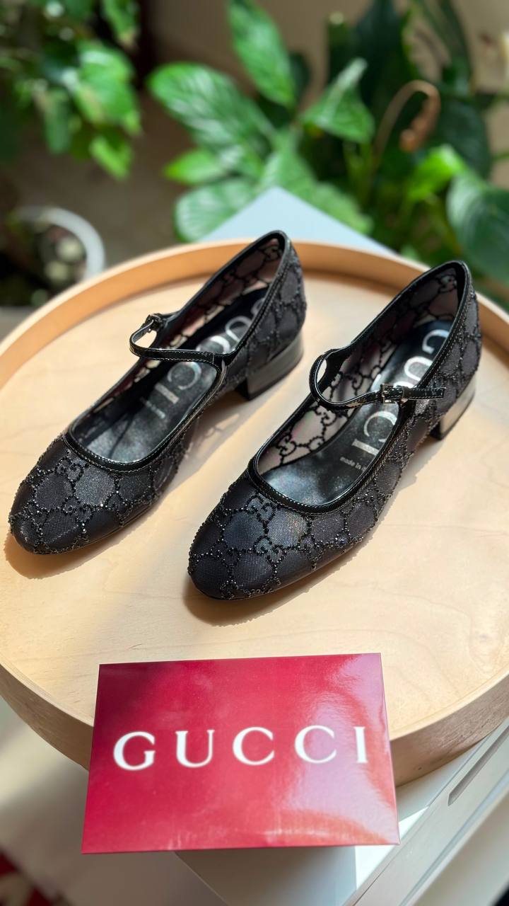 GUCCI
Master quality 
Size: 36 to 41
450 dhs🇦🇪🇦🇪

Zain318
♥️♥️♥️