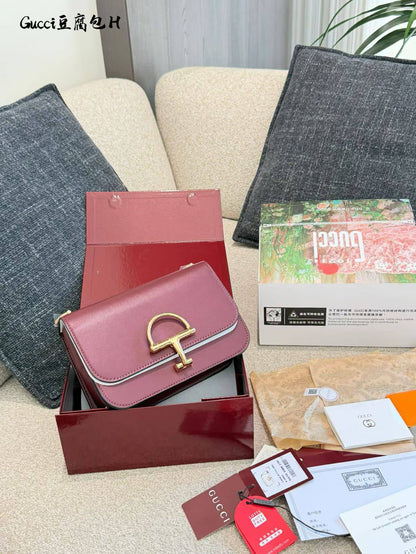 Gucci
Master +++
290 dhs❣️

Zain141
♥️♥️♥️