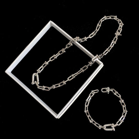 Tiffany Set* 🦋
Necklace 
Earrings 
Bracelet 

Master quality 🍁
220 dhs🪙🌺
Normal box 📦

Zain48
♥️♥️♥️