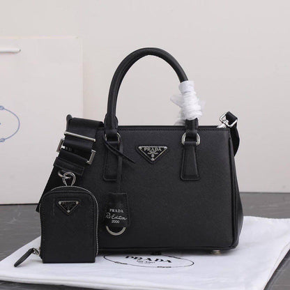 Prada - YSL - Master Bags 👌
For Price 👇 WTSP Text Zain 0568585901

Zain142
♥️♥️♥️