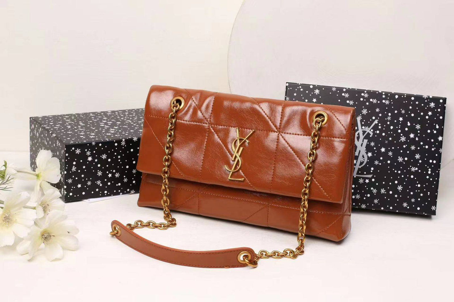 YSL
SIZE  ………28CM 🥰
95 dhs❤️

With Box🌷
🎁🎁🎁

Zain244
♥️♥️♥️