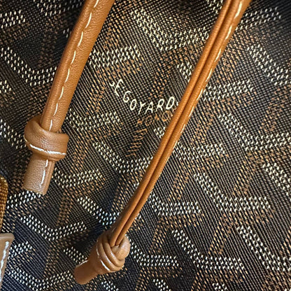 GOYARD 
BACKPACK 
GOOD QUALITY 
130 dhs✅

Zain39
♥️♥️♥️