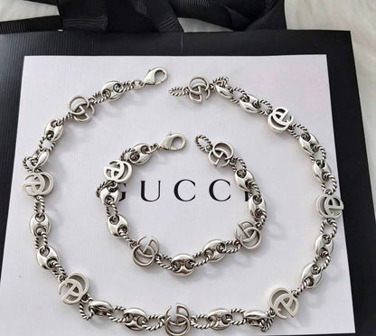 GUCCI 
Necklace 
Bracelet 💥
Master quality 💯
With normal boxes 📦 
120 dhs🇦🇪🇦🇪🇦🇪

With master box 🗃️ 
140 dhs🇦🇪🇦🇪🇦🇪

Zain216
♥️♥️♥️