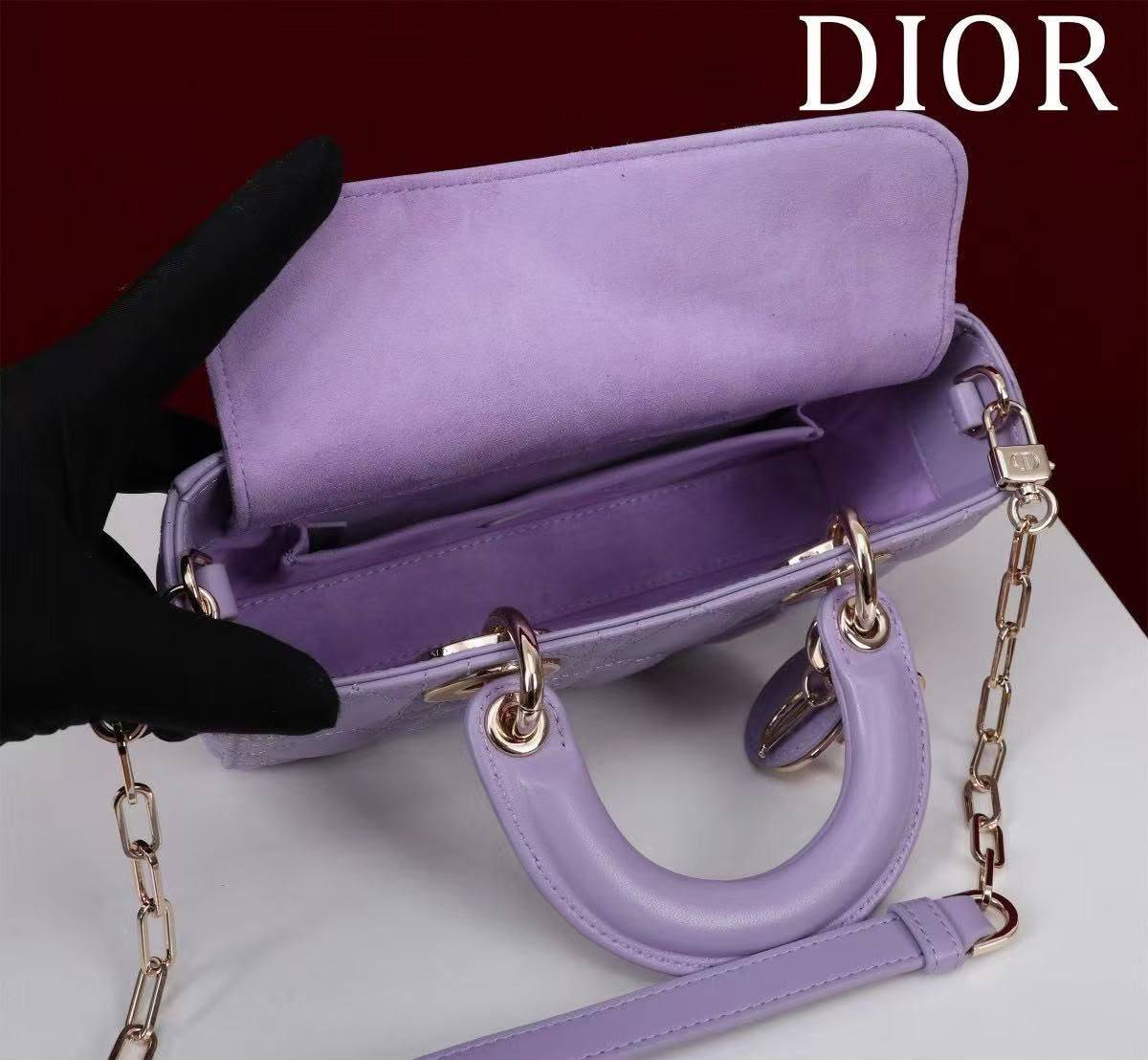 Dior D-joy✅
*Size 22 cm*
For Price 👇 WhatsApp✅
0568585901 
0507557372
0552275751 Owner Zain 👌

Zain274
♥️♥️♥️