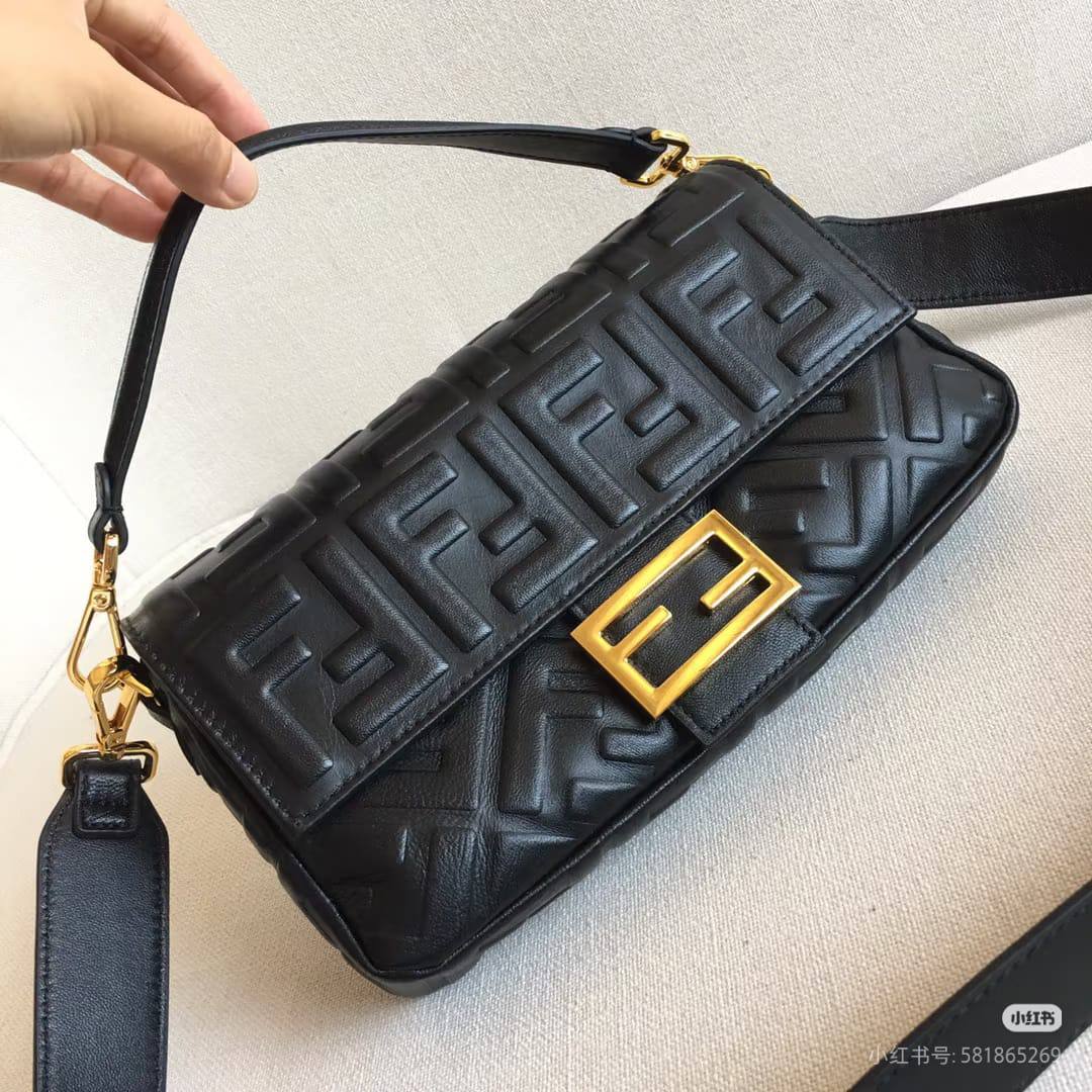 Fendi Master++++
250 dhs🪙🌨️

Zain10
♥️♥️♥️