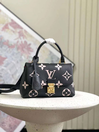 LV Master
230 dhs🪙🌺

Zain10
♥️♥️♥️