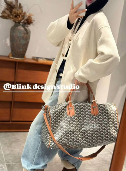 GOYARD TRAVELING BAG 
COPY ONE NEE CAME 
150 dhs🪙🌨️

Zain39
♥️♥️♥️