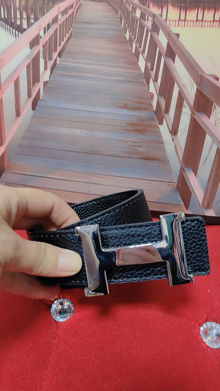 Belts

35 dhs💓

with box 
🎁🎁🎁

Zain232
♥️♥️♥️