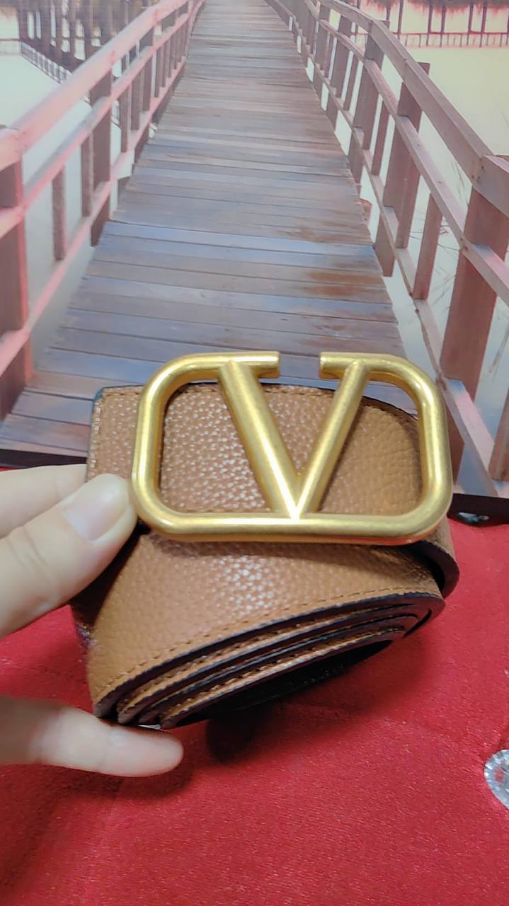 Belts

35 dhs💓

with box 
🎁🎁🎁

Zain232
♥️♥️♥️