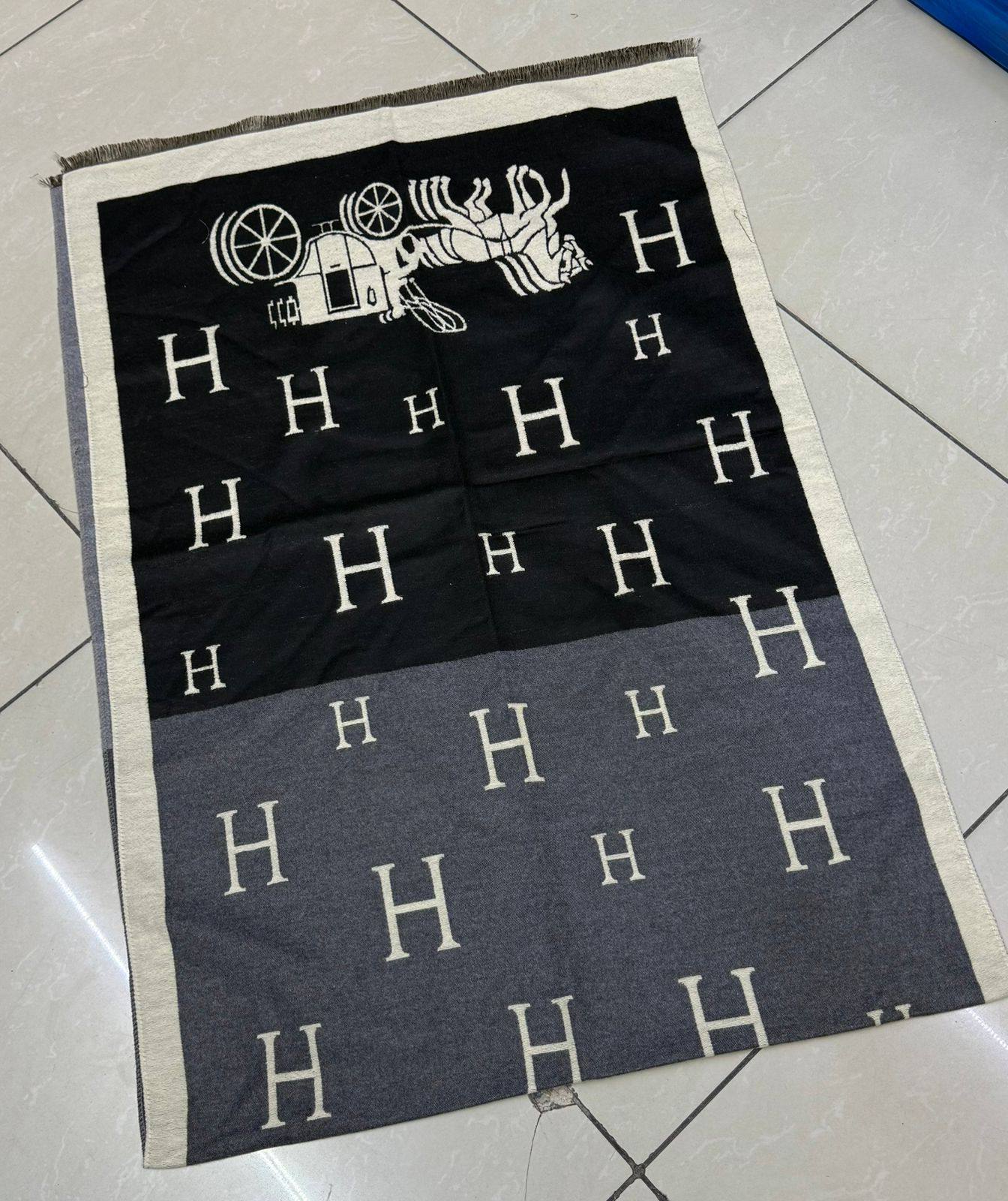 Winter scarf 
45 dhs🪙🌨️

Zain93
♥️♥️♥️