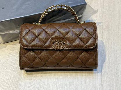 CHANEL
19cm

95 DHS

With Box
🎁🎁🎁

Zain254
♥️♥️♥️