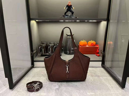 Master Bags
For Price 👇 WTSP Text Zain 0568585901

Zain10
♥️♥️♥️