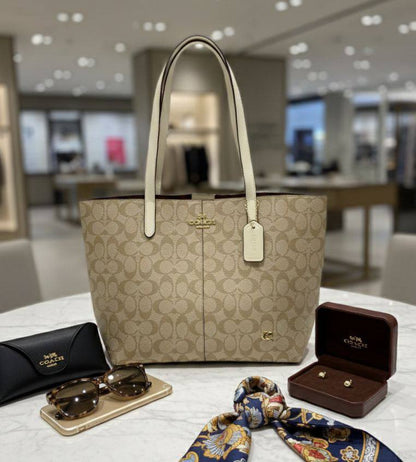COACH

115 dhs🪙🌨️

Size40 cm. 

Zain175
♥️♥️♥️