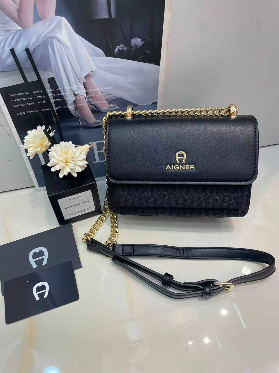 Aigner 

Withbox

110 dhs🇦🇪🇦🇪

Zain143
♥️♥️♥️