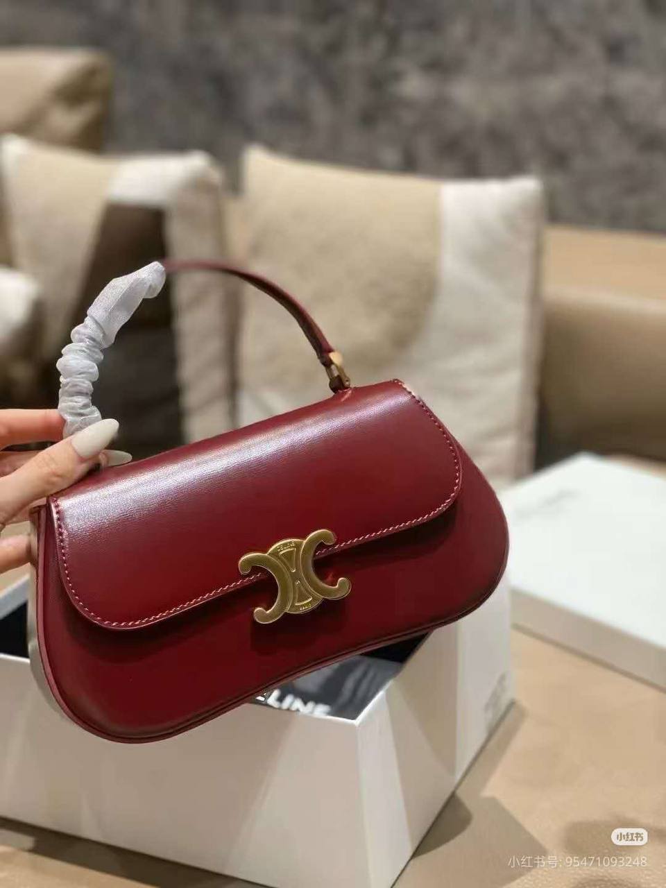 Celine Master
260 dhs🪙🌨️

Zain10
♥️♥️♥️