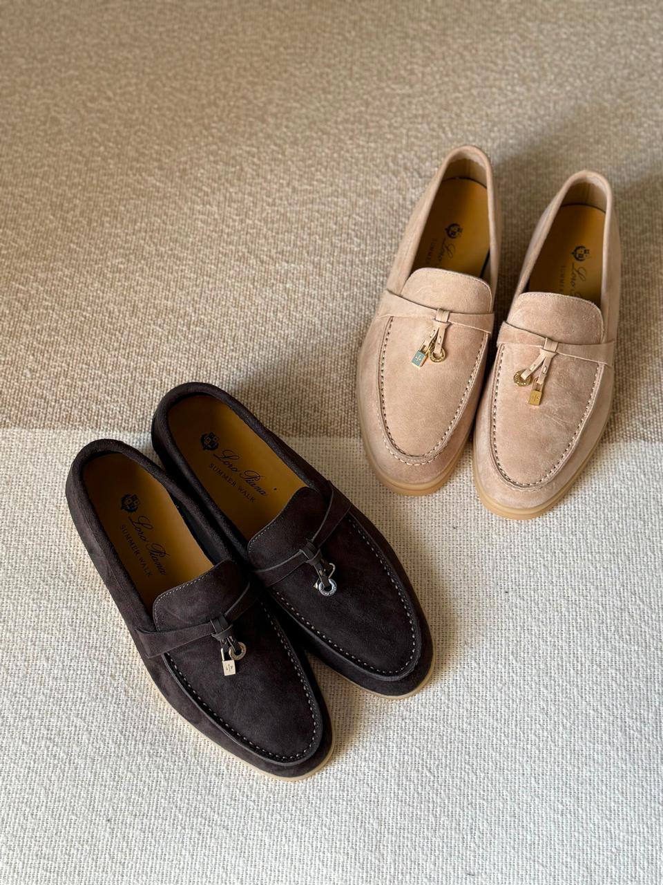Loro Piana
Size 36 to 41
450 dhs✅

Zain288
♥️♥️♥️