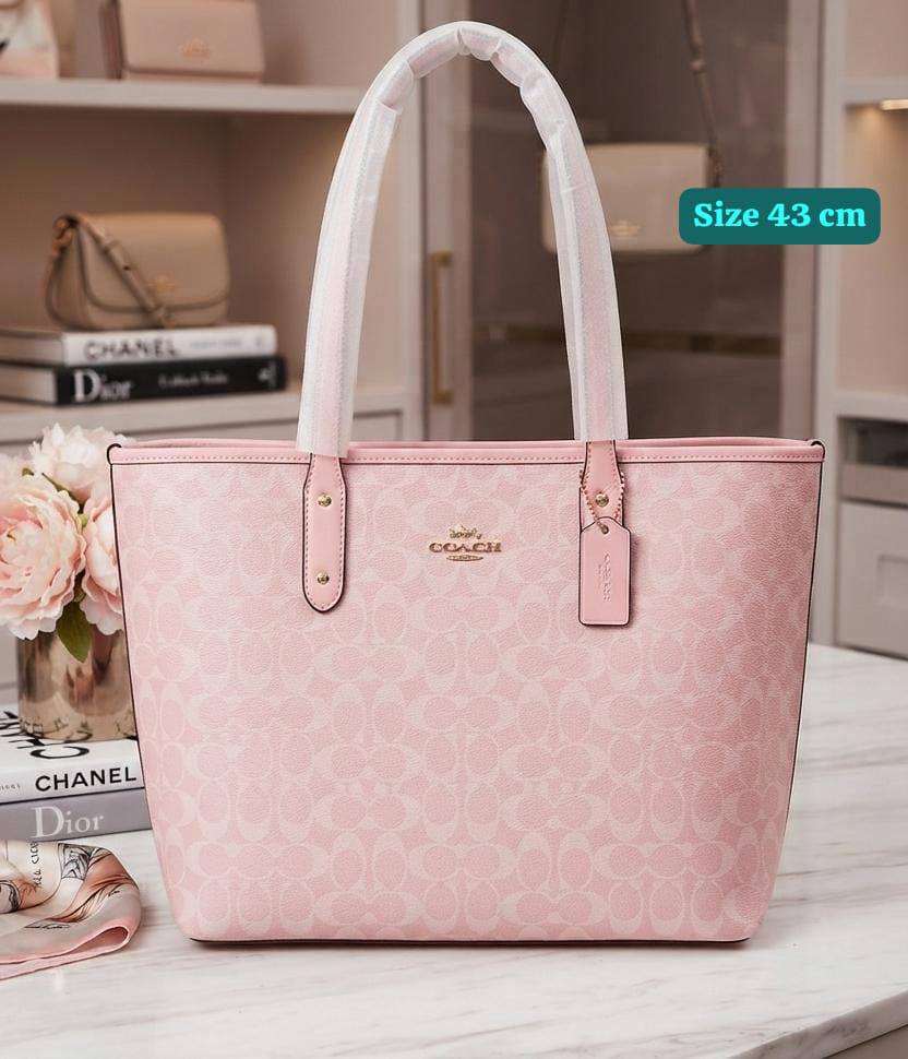 Coach
Good quality 
with box 
100 dhs🇦🇪🇦🇪

Zain186
♥️♥️♥️