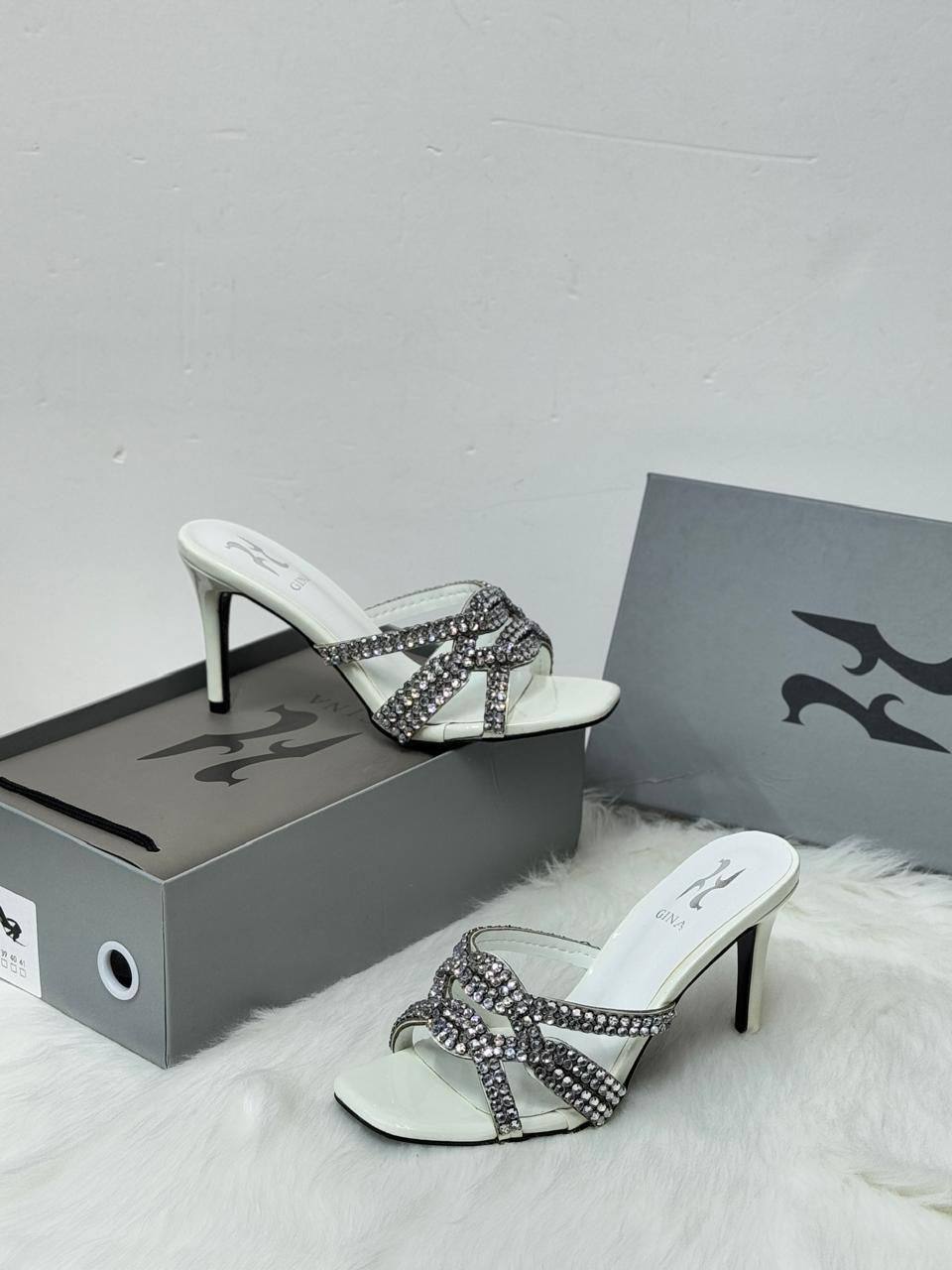 GINA 
size 36 to 41
100 dhs🇦🇪

Zain21
♥️♥️♥️