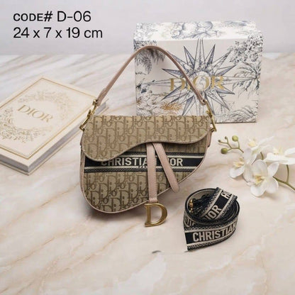 CHRISTIAN DIOR sᴀᴅᴅʟᴇ ᴄʀᴏssʙᴏᴅʏ ʙᴀɢ ᴏʙʟɪǫᴜᴇ & ʟᴇᴀᴛʜᴇʀ ᴛʀɪᴍ ᴍᴀᴛᴇʀɪᴀʟ sɪᴢᴇ : 24 cm ᴡɪᴛʜ BOX

90 dhs🇦🇪🇦🇪🇦🇪

Zain31
♥️♥️♥️