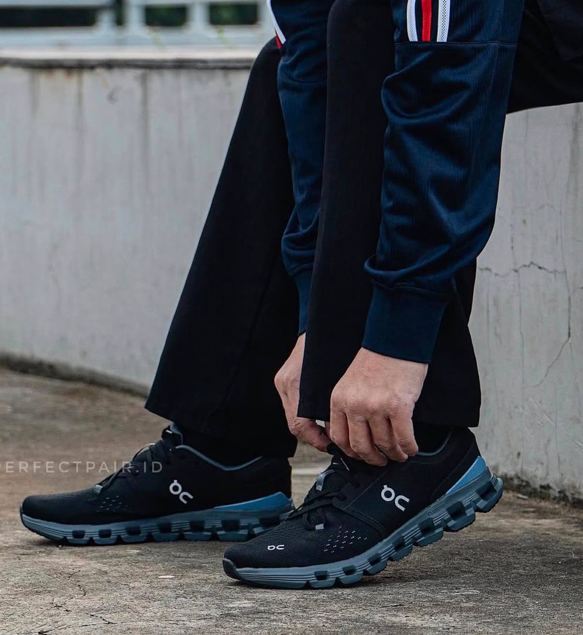 ON Cloud X 4 Black Chambray ，Size 36-45 ，
230 dhs💓

Zain18
♥️♥️