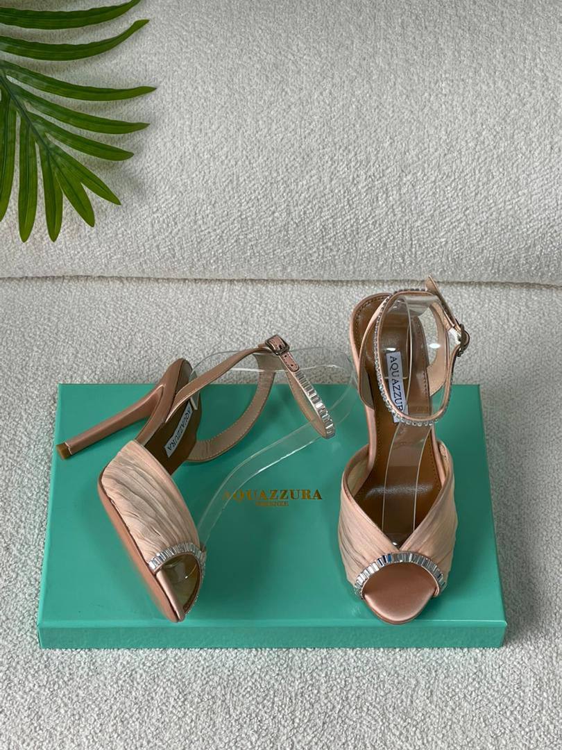 AQUAZZURA
SuperMaster Quality 💯
450 dhs🪙🌨️
Size: 36-41💥

Zain171
♥️♥️♥️
