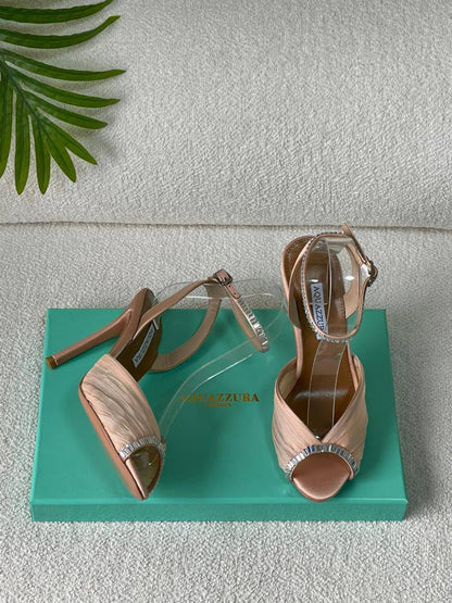 AQUAZZURA
SuperMaster Quality 💯
450 dhs🪙🌨️
Size: 36-41💥

Zain171
♥️♥️♥️
