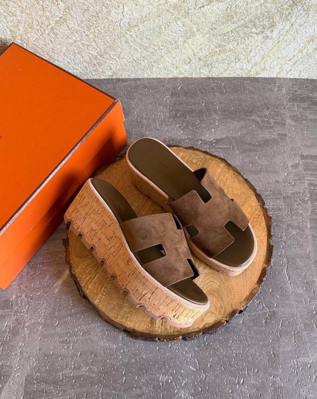 HERMES 
SuperMaster Quality 💯
450 dhs✅
Size: 36-41 💥

Zain171
♥️♥️♥️