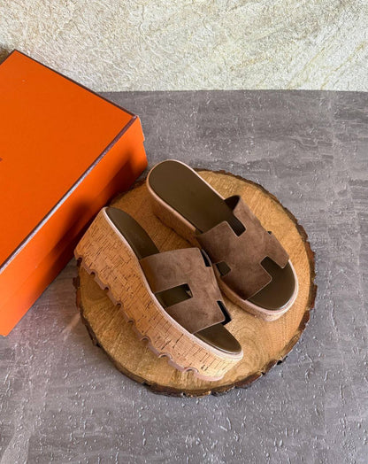 HERMES 
SuperMaster Quality 💯
450 dhs✅
Size: 36-41 💥

Zain171
♥️♥️♥️