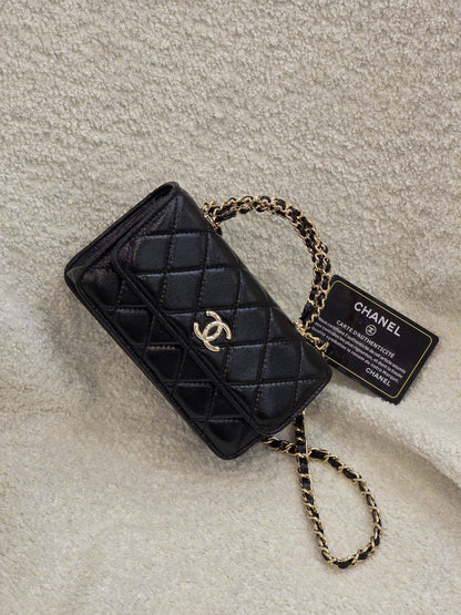 Chanel Master +
         16Cm
230 dhs❣️

Zain131
♥️♥️♥️