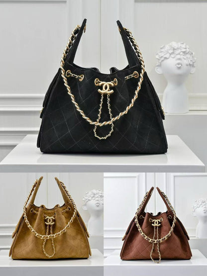 Chanel Master +++

400 dhs🪙💚
25 cm🧑🏻‍🎄💕

Zain228
♥️♥️♥️