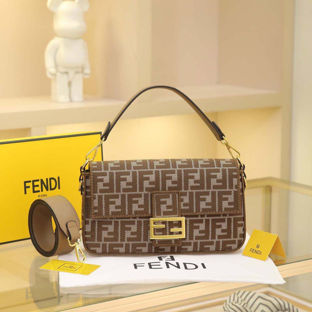 FENDI ʙᴀɢᴜᴇᴛᴛᴇ
FF ᴊᴀᴄǫᴜᴀʀᴅ ᴄᴀɴᴠᴀs
ɢᴏʟᴅ ʜᴀʀᴅᴡᴀʀᴇ
ᴡɪᴛʜ 2 ʙᴇʟᴛ sᴛʀᴀᴘ
sɪᴢᴇ: 26x17x7cm

ᴡɪᴛʜ BOX
🎁🎁🎁

95 dhs💓

Zain31