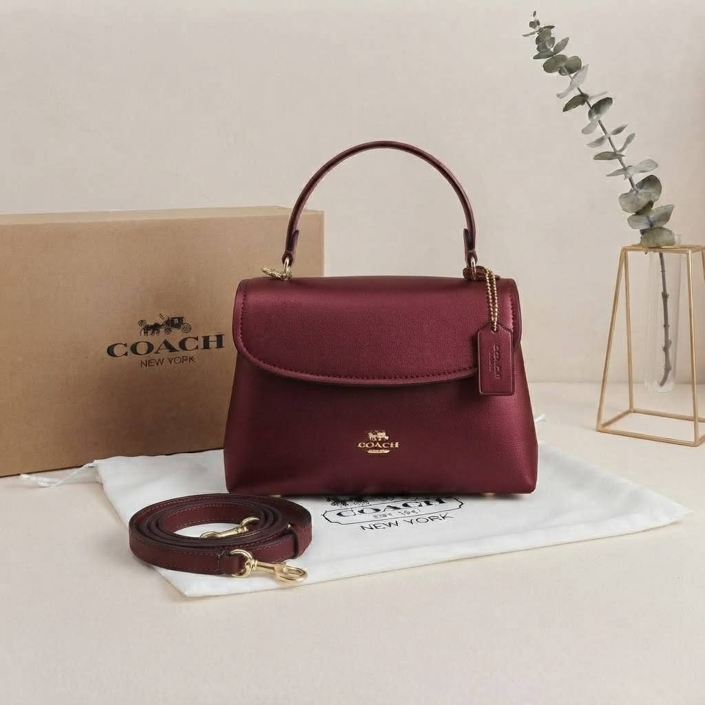 COACH Emory
Top Handle Bag
Signature Chenille &
Leather Grained Material
Gold & silver Hardware
With BOX
Size : 23 cm

100 dhs🇦🇪🇦🇪

Zain239
♥️♥️♥️