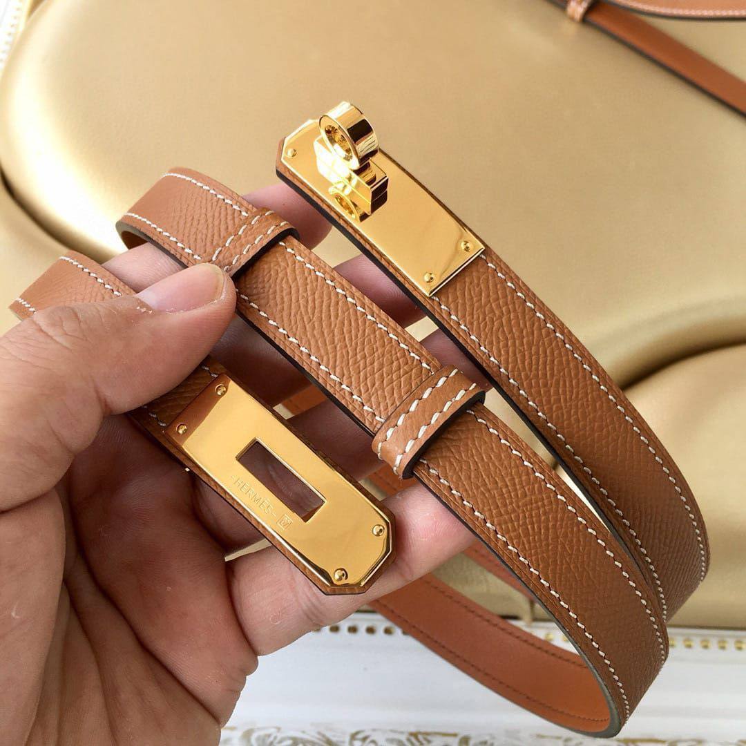 Hermes Belts
With box
🎁🎁🎁

70 dhs🪙🌨️
good quality

Zain93
♥️♥️♥️