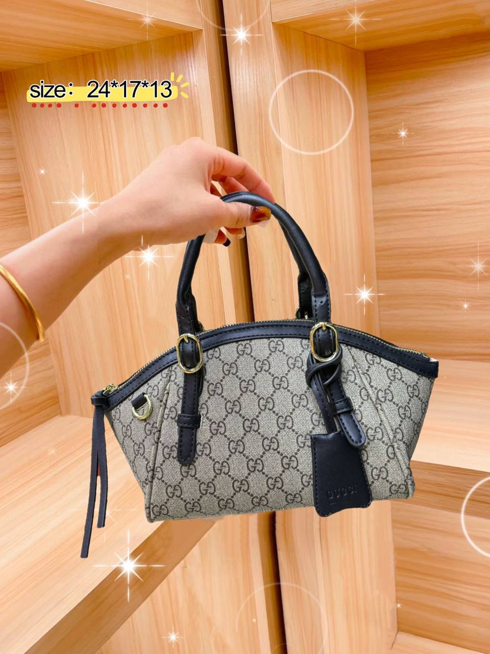Gucci
✨✨NEW ✨✨

95 dhs🪙🌨️

with box.
🎁🎁🎁

Zain38
♥️♥️♥️