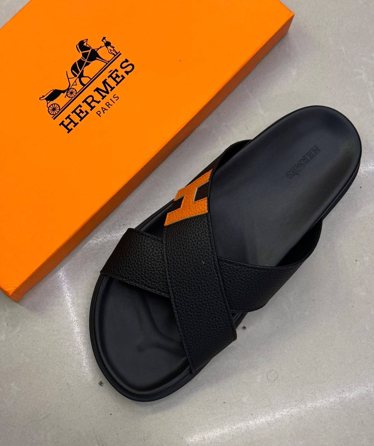 Hermes

110 dhs🇦🇪🇦🇪

40 TO 45

Zain183
♥️♥️♥️