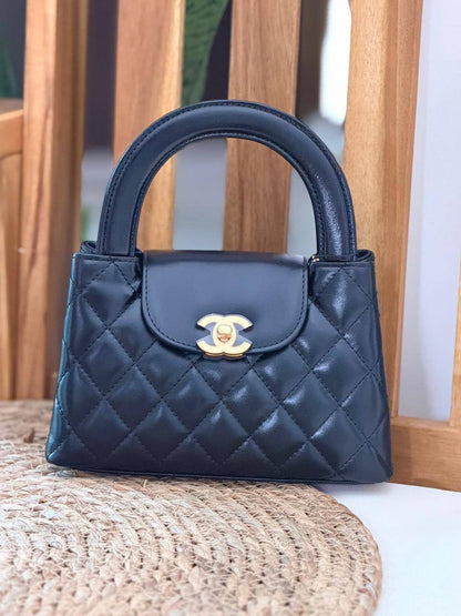 CHANEL 
Super Master Quality ⚡️
Original Packing 🎁
For Price 👇 WhatsApp✅
0568585901 
0507557372
0552275751 Owner Zain 👌

Zain321
♥️♥️♥️