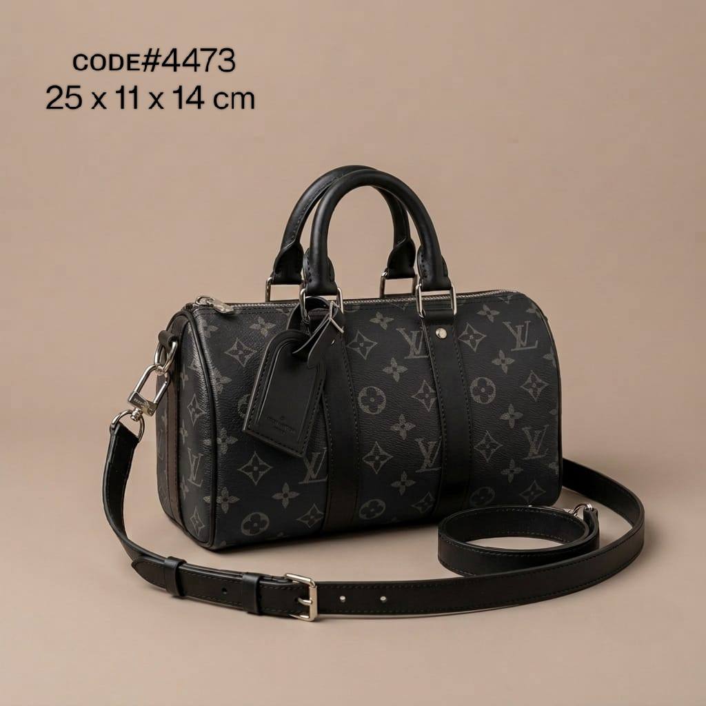 LV Unisex
ᴋᴇᴇᴘᴀʟʟ ʙᴀɴᴅᴏᴜʟɪᴇ̀ʀᴇ 25
ᴍᴏɴᴏɢʀᴀᴍ ᴄᴀɴᴠᴀs ʟᴇᴀᴛʜᴇʀ
sɪʟᴠᴇʀ ʜᴀʀᴅᴡᴀʀᴇ
sɪᴢᴇ : 25 cm
ᴡɪᴛʜ BOX
🎁🎁🎁

100 dhs✅

Zain31
♥️♥️♥️
