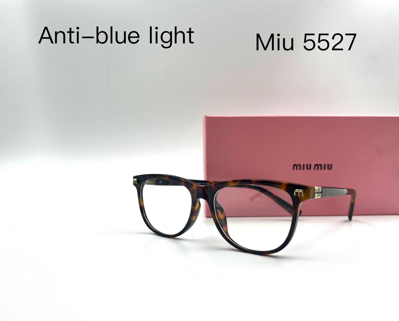 Miu Miu
Sunglasses 🕶️ 
good quality 💯
With master box 🗃️ 
50 dhs✅

Zain273
♥️♥️♥️