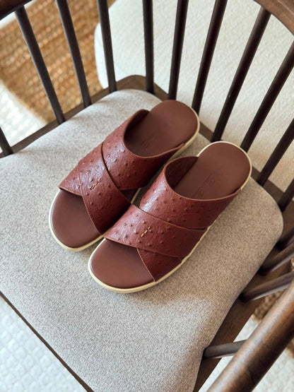 LORO PIANA 
*Vip quality*
*size: 40 to 46*
450 dhs🇦🇪🇦🇪

Zain185
♥️♥️♥️