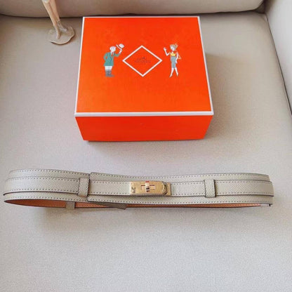 💞*Hermes*💞
💞*Available Again*💞
300 dhs🪙🌨️

Zain164
♥️♥️♥️