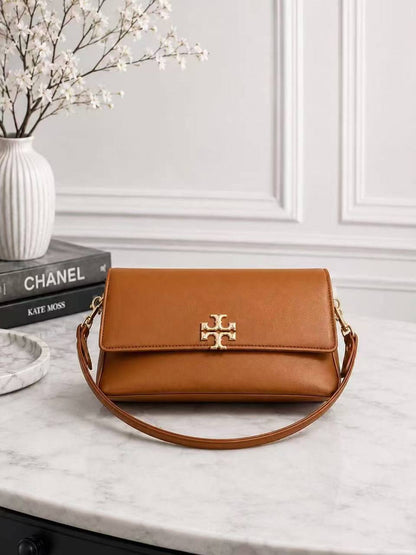 Tory Burch
withbox 
95 dhs🇦🇪🇦🇪

Zain143
♥️♥️♥️