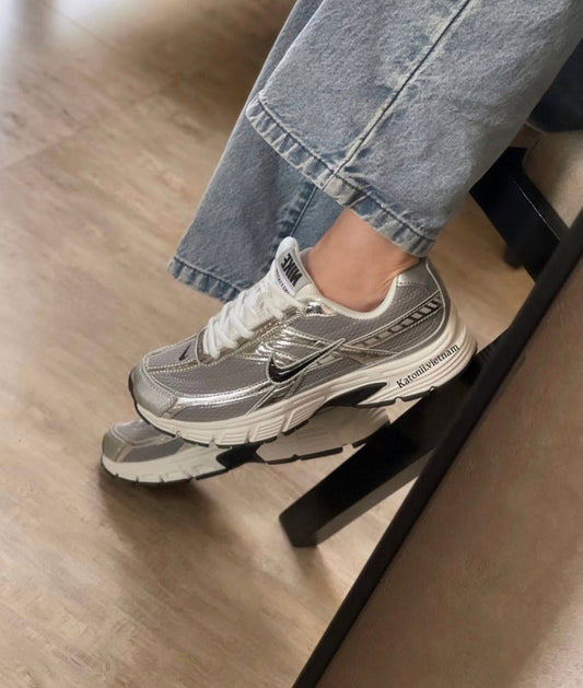 NIKE INITIATOR , 
Size 36 to 45 , 
180 dhs🗽

Zain196
♥️♥️♥️