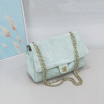CHANEL 
COPY ONE 
180 dhs🇦🇪🇦🇪

Zain39
♥️♥️♥️